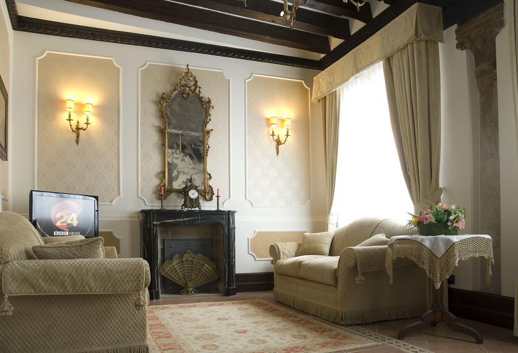 Appartamento Ca' Cavalli Venedig Rum bild